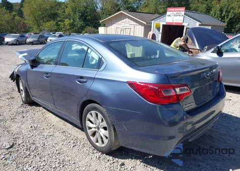 2017 Subaru Legacy 2.5I z USA, uszkodzony, nr VIN 4S3BNAB68H3045442